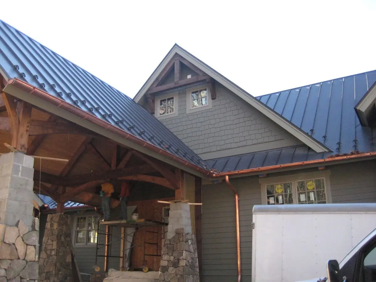 Craftsman Roofing team delivering quality roofing work in Estell Manor
